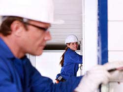 Garage Door Repair Paramount